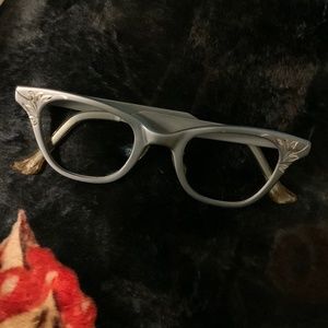 Vintage tura aircraft aluminum cat eye glasses